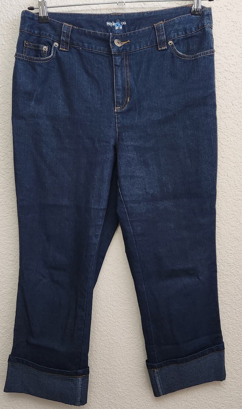 Style & Co Dark Blue Wide Cuffed Cropped Jeans 10P Lightweight Flat Front Soft